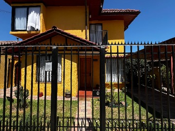 Casa en venta en Lago Caburga, Puente Alto - 4 dormitorios, 2 baños