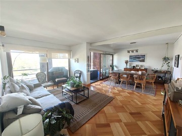 Departamento en venta en Vespucio / Riesco, Las Condes - 3 dormitorios, 3 baños