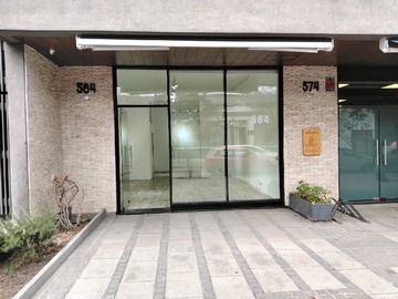 Local Comercial en arriendo mensual en Moderno local cercano Barrio Italia (174846), Providencia - 1 baño