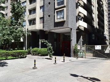 Departamento en venta en Dúplex, Av. Santa Rosa, Metro Santa Lucia (172668), Santiago - 1 dormitorio, 1 baño