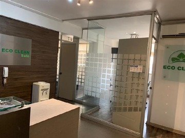Oficina en venta en Serrano, Santiago Centro, Santiago - 5 dormitorios, 2 baños