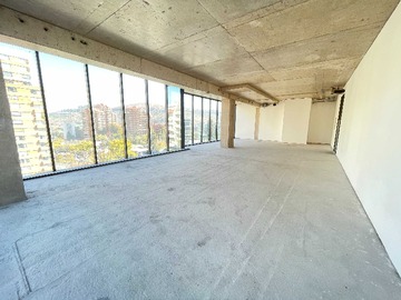 Oficina en arriendo mensual en Oportunidad // Luminoso (163522), Vitacura