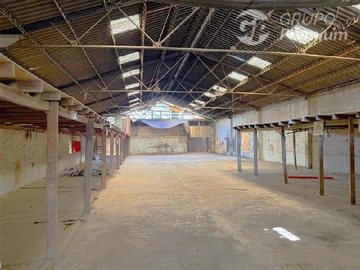 Bodega en venta en Comandante Veliz / Av. Valdivieso, Recoleta - 7 baños