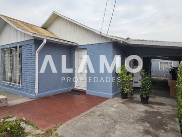 Casa en venta en Casa conectda gran terreno (63920), Macul - 4 dormitorios, 2 baños