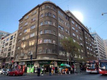 Oficina en venta en San Antonio 510, Santiago - 2 dormitorios, 1 baño
