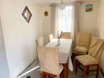 Casa en venta en San Antonio de Padua, Santiago - 2 dormitorios, 1 baño