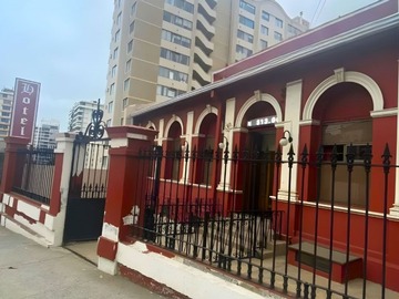 Casa en venta en A pasos del reloj de flores y del centro de viña, Viña del Mar - 25 dormitorios, 25 baños