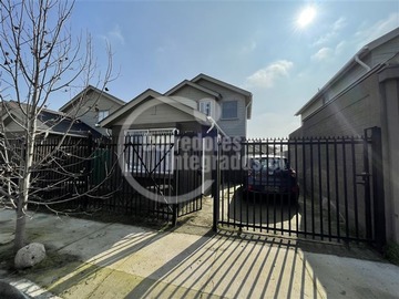 Casa en venta en Cumbres de Buin, Buin - 3 dormitorios, 3 baños