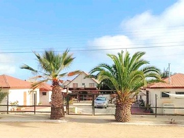 Casa en venta en Cabañas para turismo guanaqueros, Coquimbo - 9 dormitorios, 5 baños