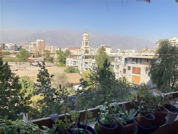 Departamento en venta en Sucre entre Av Ricardo Lyon y Av Suecia (M Ñuñoa, M Chile España. M Ines de Suarez), Ñuñoa - 2 dormitorios, 2 baños