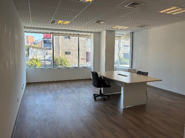 Oficina en arriendo mensual en Antonio Varas 303, Providencia - 1 dormitorio, 1 baño