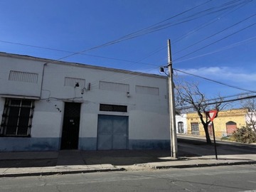 Casa en venta en Esquina victoria, Santiago - 4 dormitorios, 3 baños