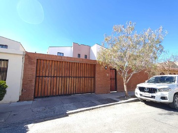 Casa en arriendo mensual en Se arrienda amplia casa de 5 dormitorios (175415), Calama - 5 dormitorios, 3 baños