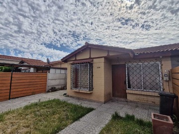 Casa en venta en Casa con amplio Ante jardín y patio. (140604), Padre Hurtado - 3 dormitorios, 2 baños