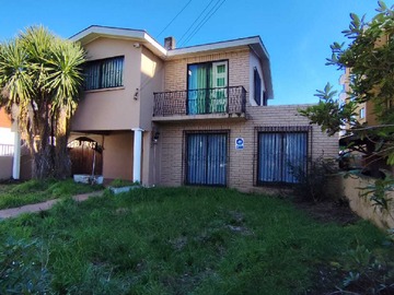 Casa en arriendo mensual en En Temuco - 7 dormitorios, 3 baños