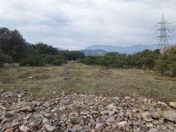 Sitio en venta en Parcela 5000 m2 cond. Altos de olmue urbanizada, Olmué