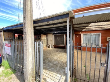 Casa en venta en Avenida Pulmahue, Padre Las Casas - 2 dormitorios, 1 baño