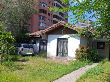 Casa en venta en Salesianos, San Miguel, Región Metropolitana de Santiago, Chile, San Miguel - 5 dormitorios, 3 baños
