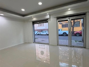 Local Comercial en arriendo mensual en Calle 5 Oriente 1 y 2 sur, Talca - 3 baños