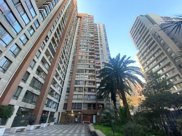 Departamento en arriendo mensual en A Pasos de Metro Moneda (183081), Santiago - 2 dormitorios, 1 baño