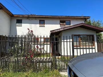 Casa en venta en Cada Ampliada y Remodelada - 3 dormitorios, 2 baños