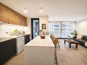 Departamento en venta en Cercano a escuela de carabineros, Providencia - 3 dormitorios, 2 baños