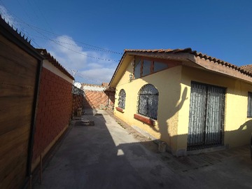 Casa en venta en Amplia casa, sector El Milagro La Serena (166799), La Serena - 3 dormitorios, 2 baños