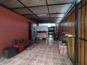 Casa en venta en Casa 3 habitaciones y grandes espacios en la florida., La Florida - 3 dormitorios, 1 baño
