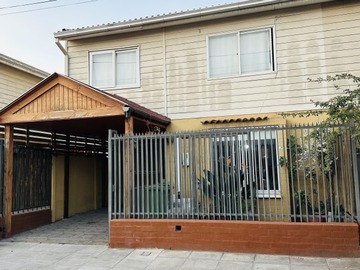 Casa en venta en El montijo 1290, la hacienda renca, Renca - 2 dormitorios, 2 baños