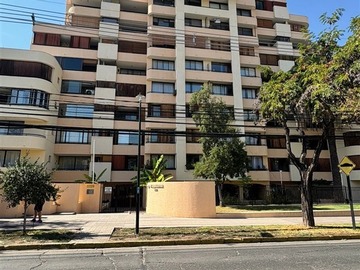 Departamento en venta en Avenida Suecia, Ñuñoa - 2 dormitorios, 2 baños
