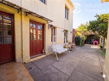Casa en venta en Coquimbo entre santa isabel y lira. Barrio 10 de julio, Santiago - 6 dormitorios, 3 baños