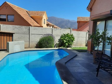 Casa en venta en Cerro de lo Aguirre, Pudahuel - 3 dormitorios, 3 baños