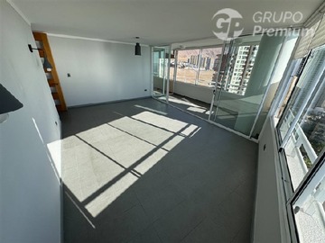 Departamento en venta en Edif. Costanera Huayquique III, Av. Arturo Prat, Iquique - 3 dormitorios, 2 baños
