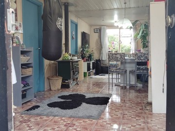 Casa en venta en Cerca de Humedal Los Batros, San Pedro de la Paz - 3 dormitorios, 1 baño