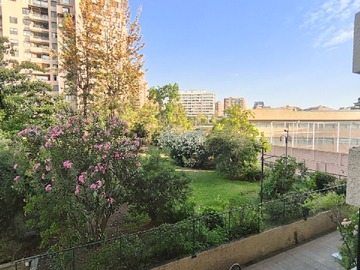 Departamento en venta en Presidente riesco con nuestra sra del rosario, Las Condes - 3 dormitorios, 2 baños