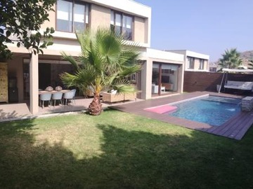 Casa en venta en Cond. Terrazas de Chicureo - Colegio Alemán, Colina - 3 dormitorios, 4 baños