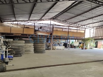 Terreno Industrial en venta en ServiciosComercial Galpón y Oficinas en Santiago (183392), Estación Central - 3 baños