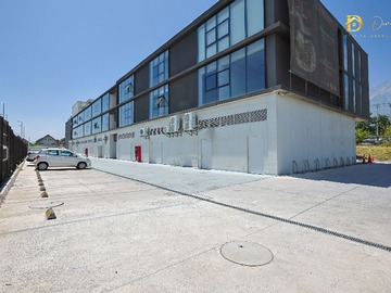 Local Comercial en venta en Avenida Consistorial 5791, Peñalolén, Región Metropolitana de Santiago 7910000, Chile, Peñalolén