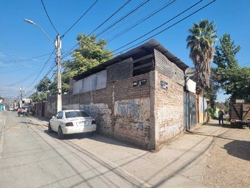 Casa en venta en amplio terreno 220m2 (130513), Huechuraba - 2 dormitorios, 1 baño