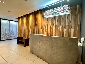 Oficina en arriendo mensual en Cerro El Plomo 5800, Las Condes - 10 dormitorios, 2 baños