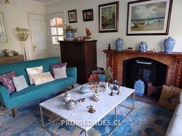 Casa en venta en Colón - Martín de Zamora, Las Condes - 5 dormitorios, 3 baños