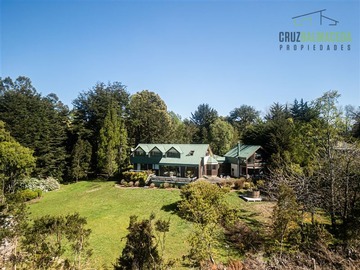 Casa en venta en Parque ivian i, Puerto Varas - 6 dormitorios, 6 baños