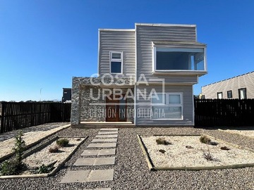 Casa en arriendo mensual en Condominio Santa anita, Quintero - 3 dormitorios, 3 baños