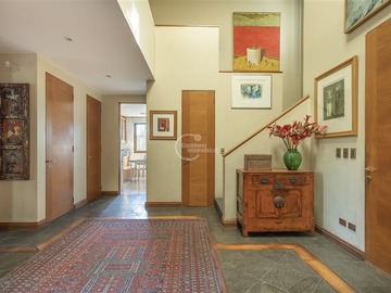 Casa en venta en Golf de Manquehue, Lo Barnechea - 6 dormitorios, 4 baños