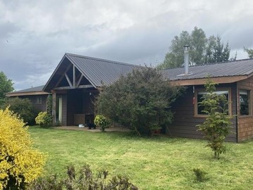 Casa en venta en Las beatas, Fresia - 4 dormitorios, 3 baños