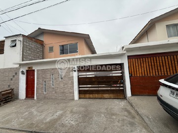 Casa en arriendo mensual en pasaje las araucaria, Mejillones - 3 dormitorios, 2 baños