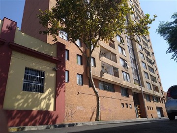 Departamento en venta en Roberto espinoza 973, Santiago - 2 dormitorios, 2 baños