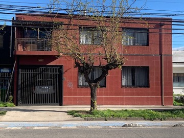 Casa en venta en San Martin., Temuco - 4 dormitorios, 2 baños