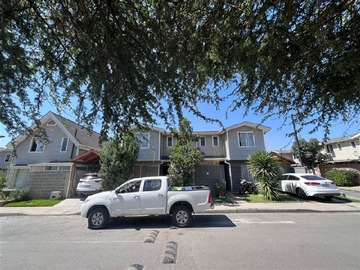 Casa en venta en avenida troncal san francisco 2100, Puente Alto - 4 dormitorios, 3 baños