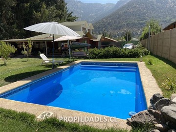 Casa en venta en Camino del Medio / El Manzano, San José de Maipo - 4 dormitorios, 3 baños
